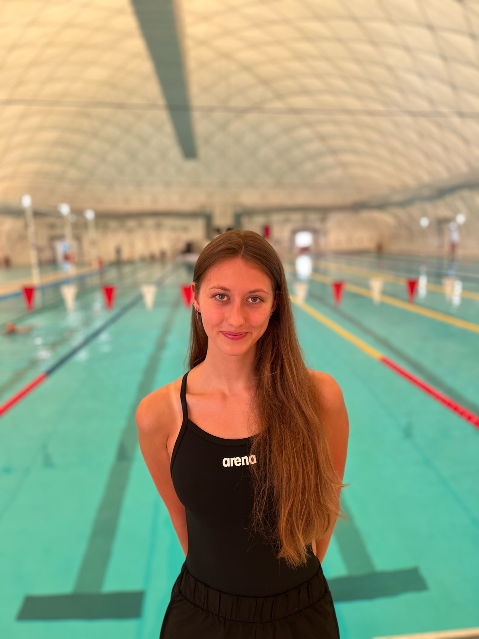 Emilia - Swimming Champion